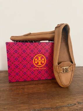 TORY BURCH “Kendrick” Caramel Leather Driving Mocs Loafers